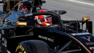Headrest In F1 Cars