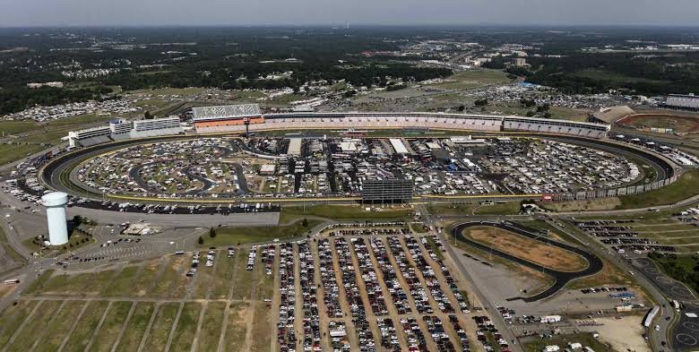 Charlotte Motor Speedway intermediate track NASCAR — 180-190 mph top speeds