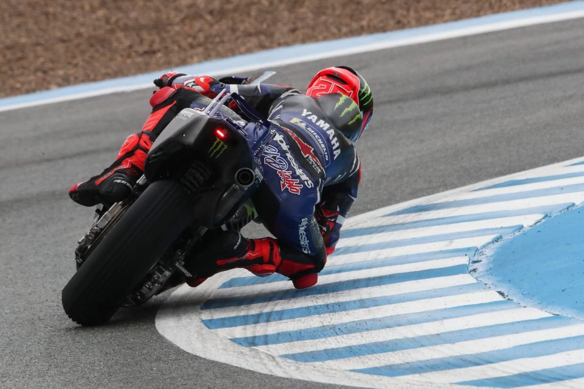 MotoGP race start packed grid โ Quartararo has struggled to advance from midfield positions throughout 2026