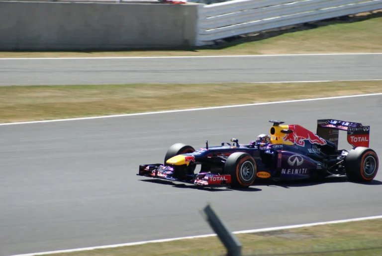 Carlos_Sainz_Jr_-_Young_Driver_Test_2013_-_Silverstone