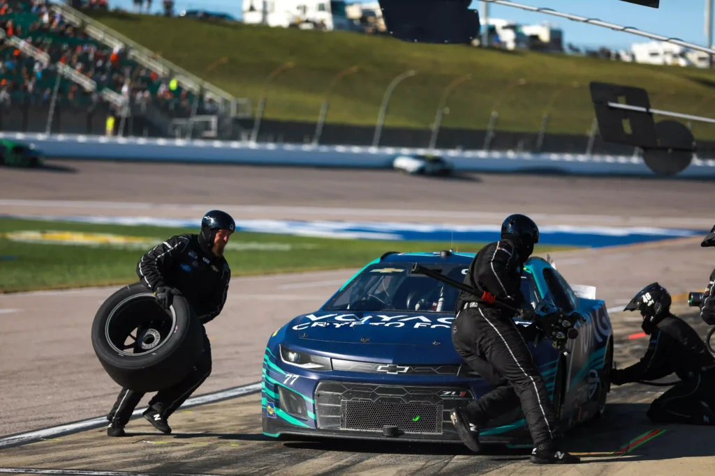 First_Infantry_Division_Partners_with_NASCAR