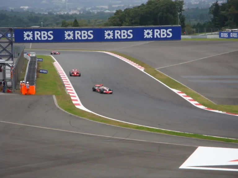 Formation_lap_Japan_2008
