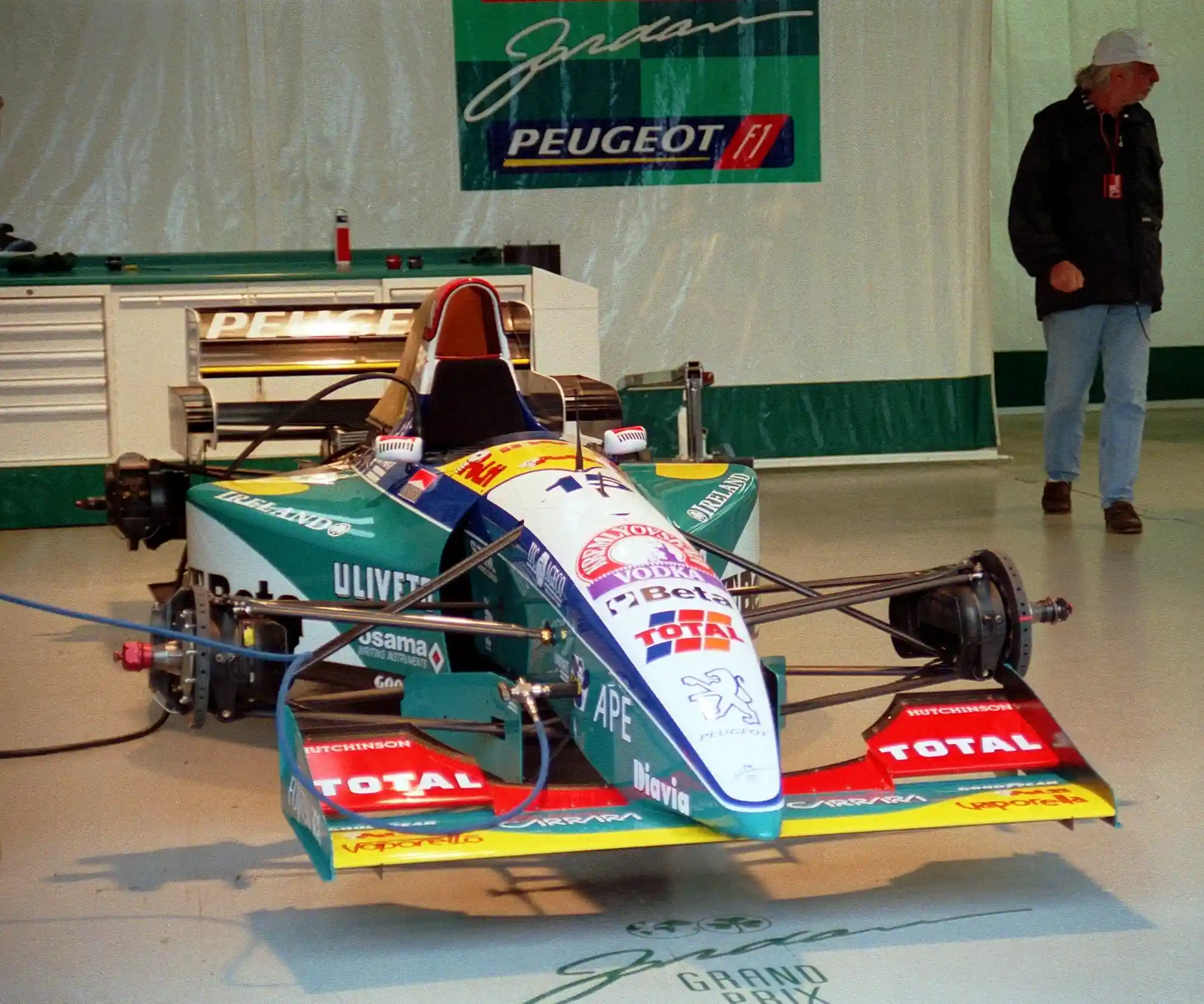 Jordan 195 Formula 1 car in the pit garage at the 1995 British Grand Prix