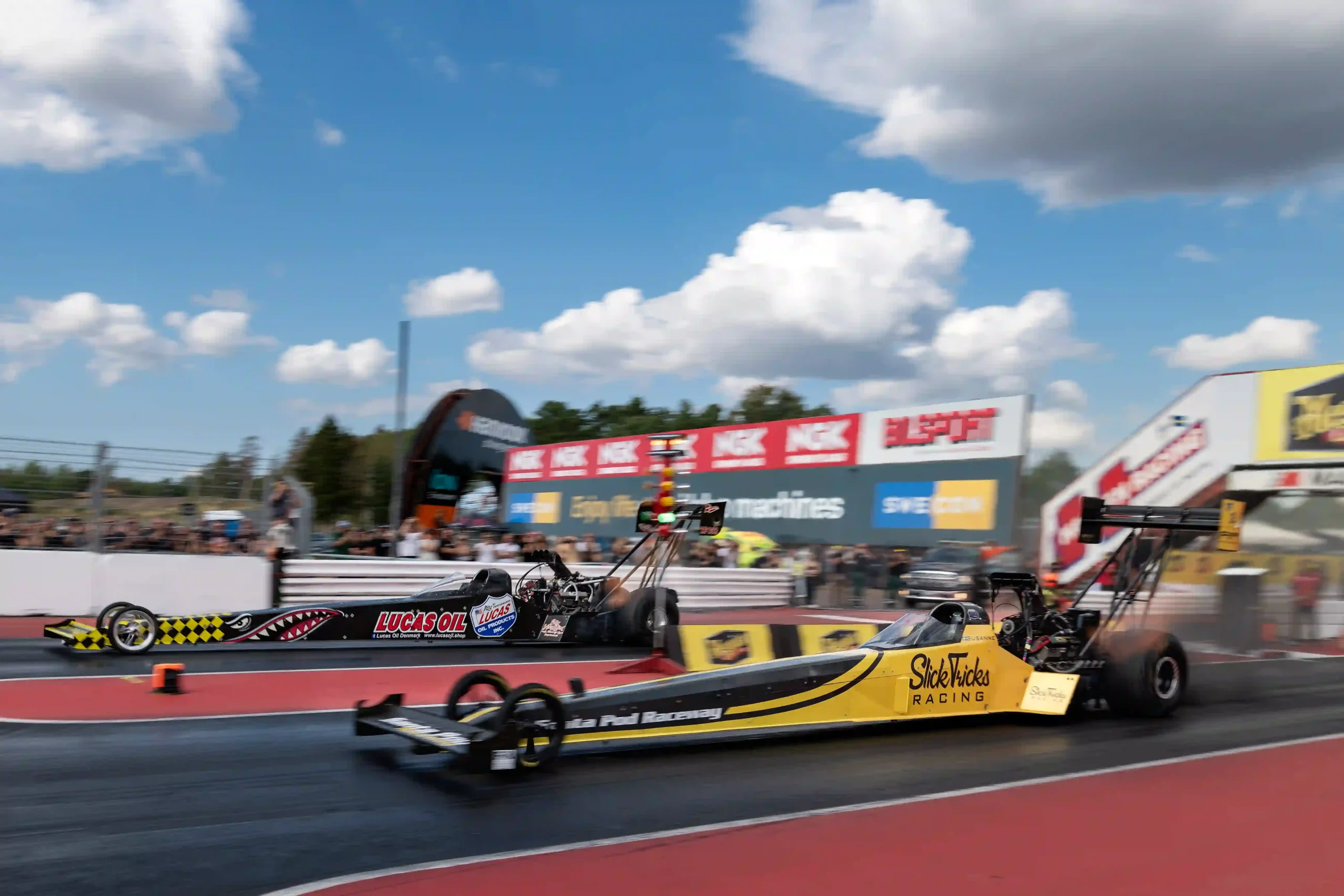 Susanne Callin's Top Fuel dragster showing the exposed nitromethane engine and injector hat