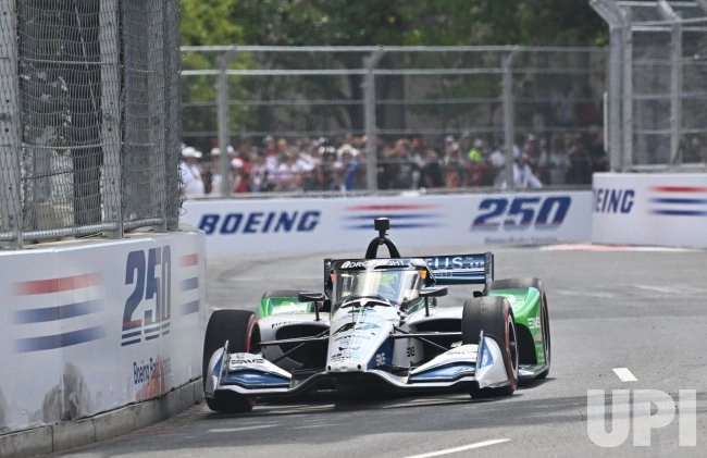 Christian Lundgaard and IndyCar competitors racing around the Washington National Mall circuit during the Freedom 250 Grand Prix