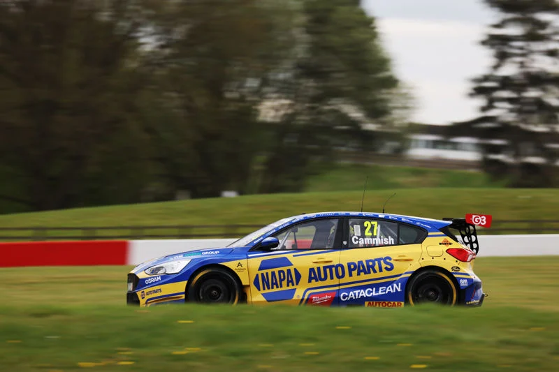 Dan Cammish driving a NAPA Ford during BTCC qualifying at Donington Park