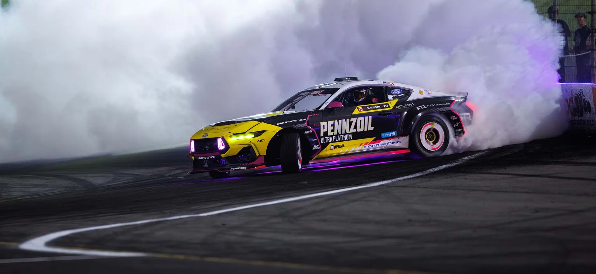 Formula DRIFT Seattle tandem battle at Evergreen Speedway