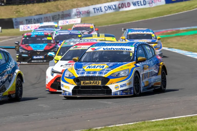 Knockhill BTCC 2026 results