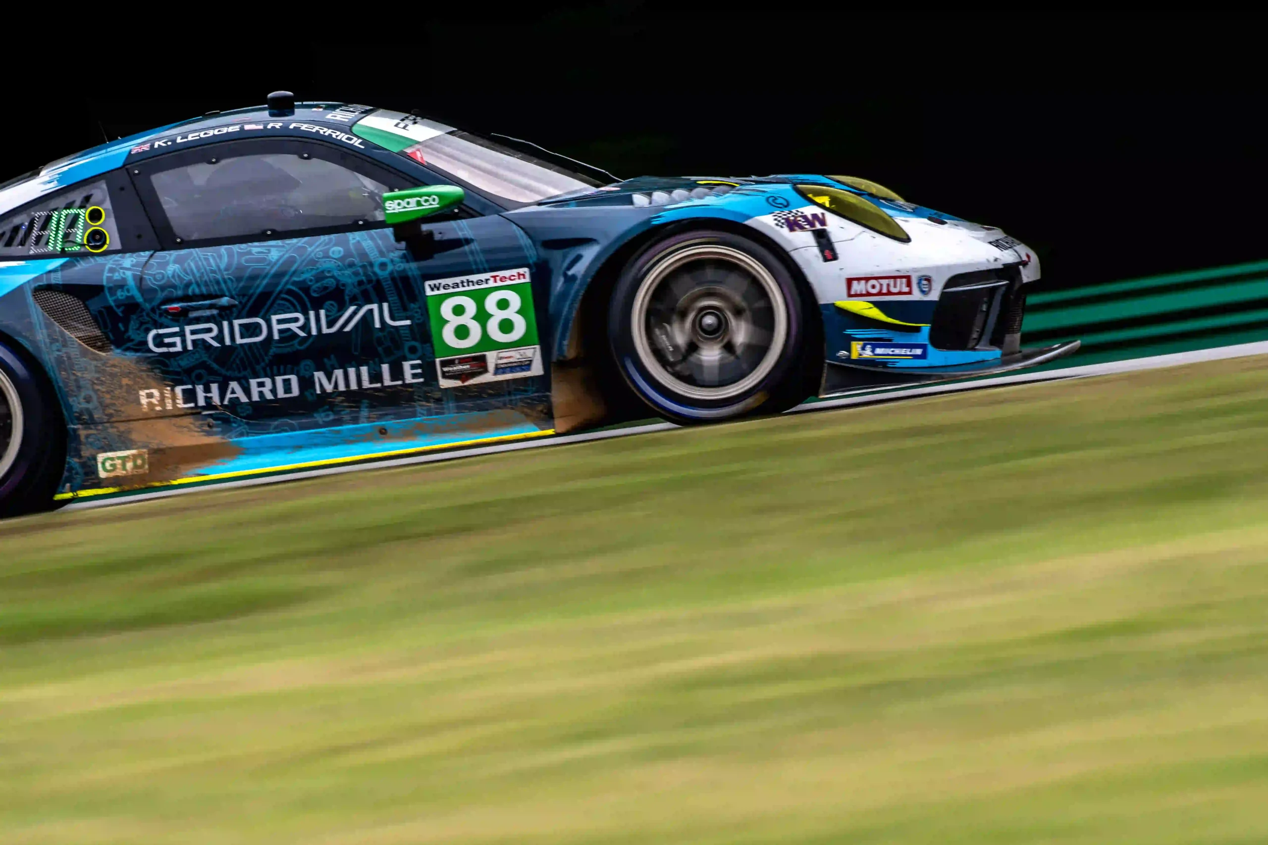 Porsche 911 GT3 R racing at Virginia International Raceway