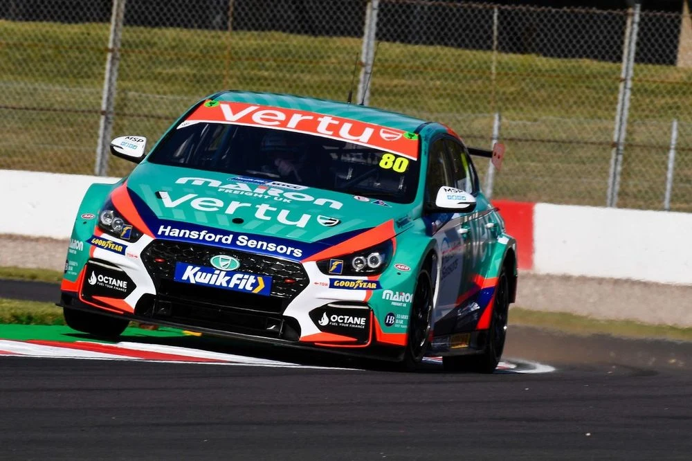 Tom Ingram racing the Team VERTU Hyundai at Donington Park GP
