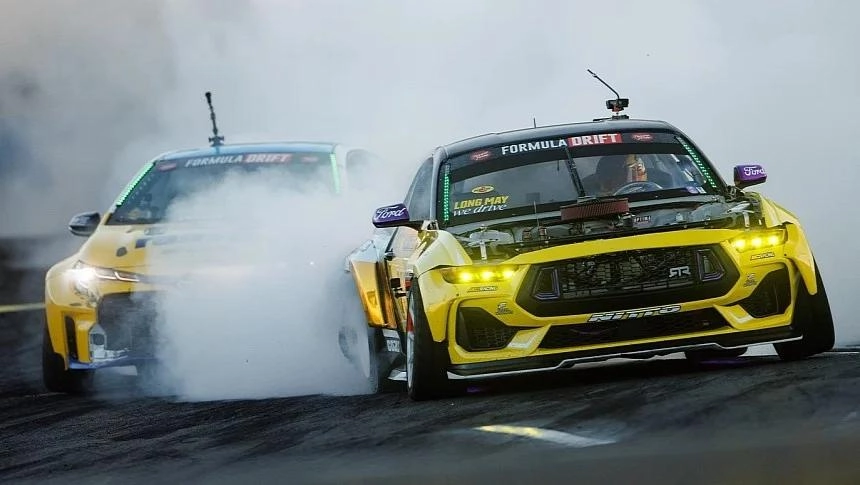 Formula DRIFT tandem battle at Evergreen Speedway