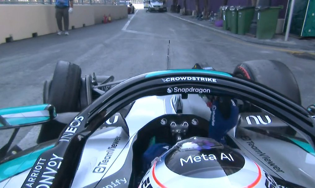 Kimi Antonelli Crashes in Baku Q1: Championship Leader Starts 16th as Russell Takes Pole
