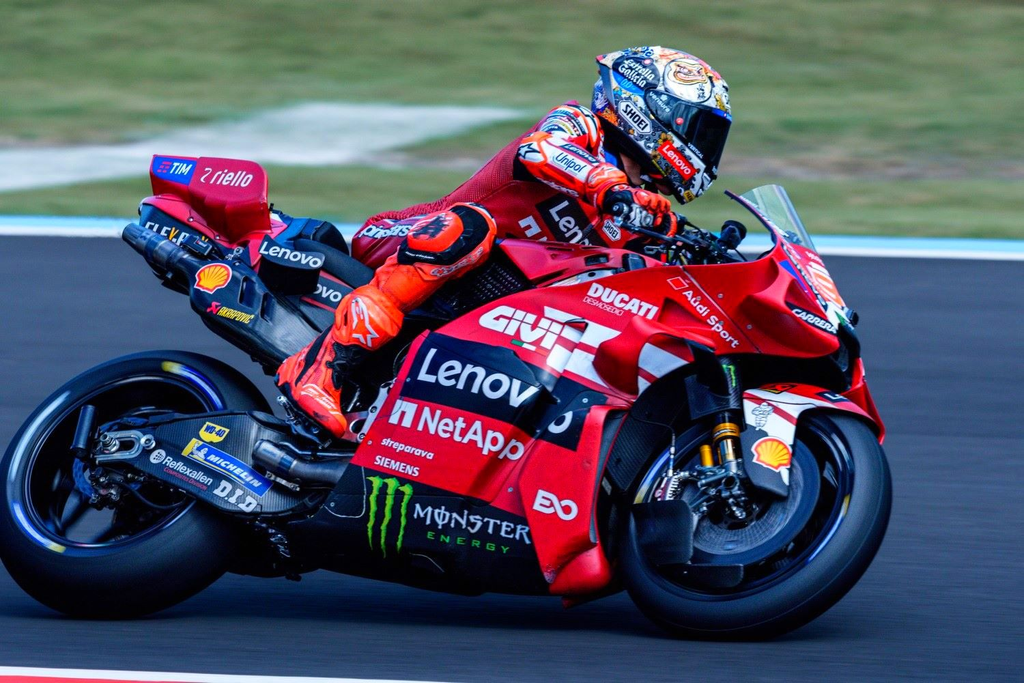motogp: "márquez wins motegi sprint, cuts martín's lead to 7