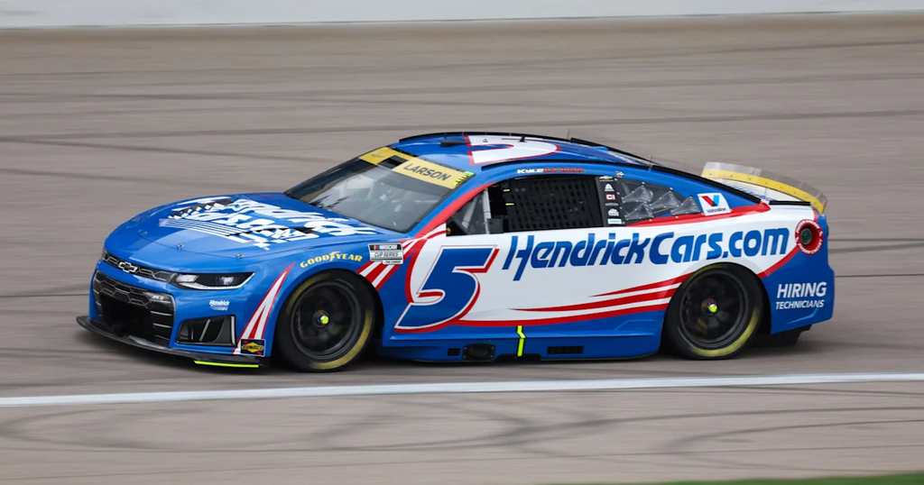 Kyle Larson celebrating his win in the Hollywood Casino 400 at Kansas Speedway, September 2026